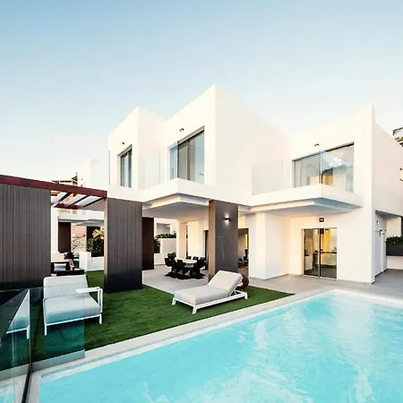 Vila Allure Panoramic Seaviews *