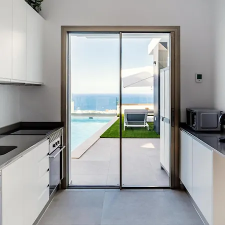 Allure Panoramic Seaviews Vila